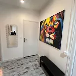 Au Pied Du Vieux-mans *