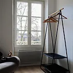 Au Pied Du Vieux-mans * Le Mans