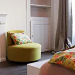 Apartment Au Pied Du Vieux-mans *