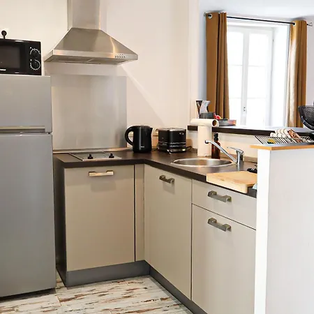 Apartament Au Pied Du Vieux-mans