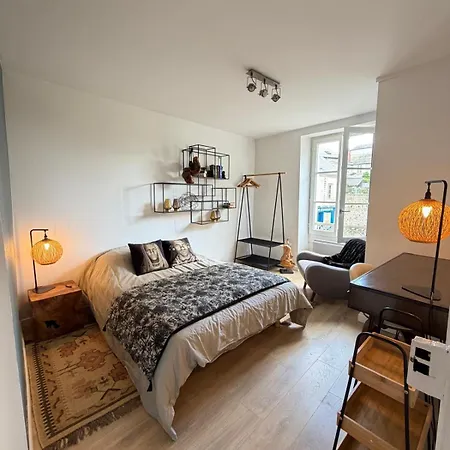 Au Pied Du Vieux-mans Apartment Le Mans
