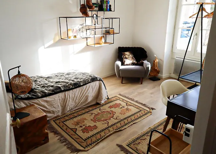 Appartement Au Pied Du Vieux-mans *